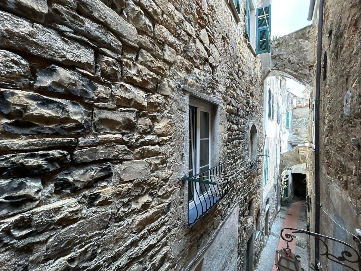 La Finestra Sul Borgo Bed & Breakfast Cervo Exterior foto