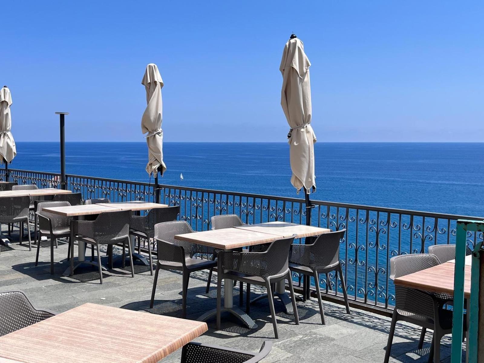 La Finestra Sul Borgo Bed & Breakfast Cervo Exterior foto